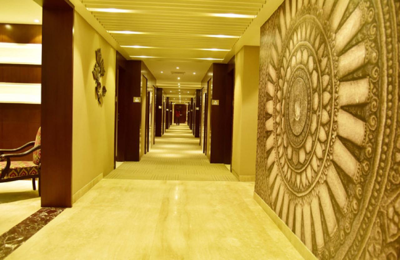 Season Hotel Найнитал Экстерьер фото