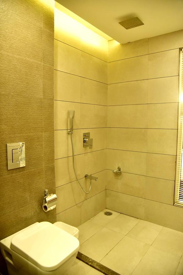 Season Hotel Найнитал Экстерьер фото